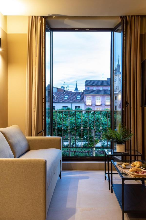 Casa Y Fonda 1888 Hotel อัลกาลาเดเอนาเรส ภายนอก รูปภาพ