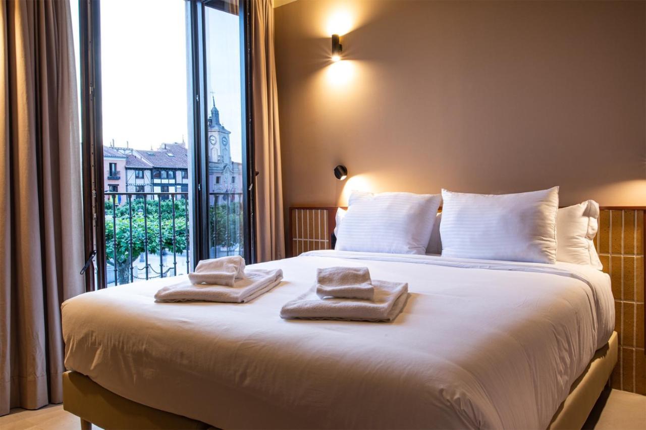 Casa Y Fonda 1888 Hotel อัลกาลาเดเอนาเรส ภายนอก รูปภาพ